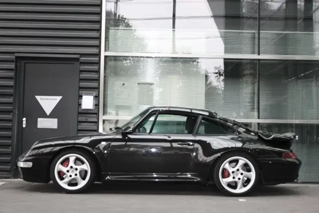 La 993