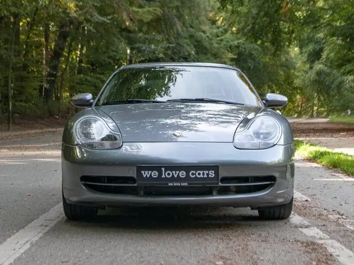 Porsche 996 Carrera 4 Phase 1 2001, We Love Cars Bruxelles